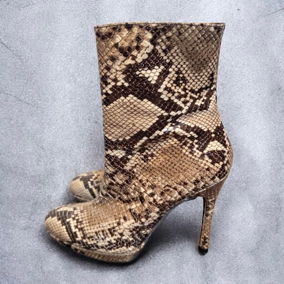 Stuart Weitzman Y2K Apollo Snakeskin Heeled Bootie Women’s 6 - Picture 4 of 10